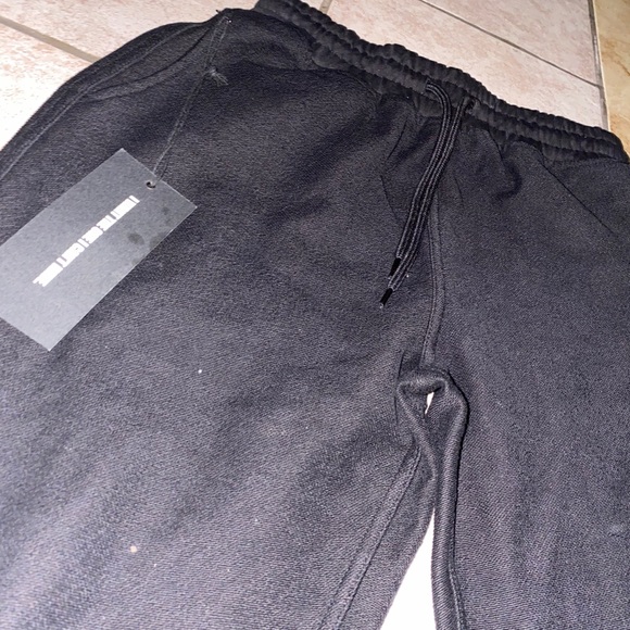 PLEASURES PAIN TOLERANCE SWEATPANTS - Picture 3 of 6